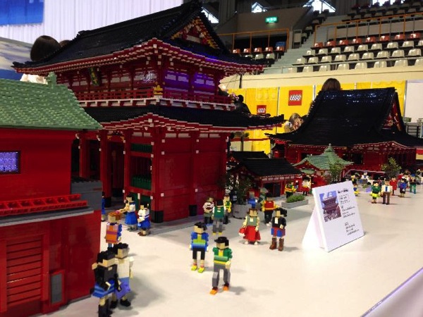 レゴで作った雷門と浅草寺